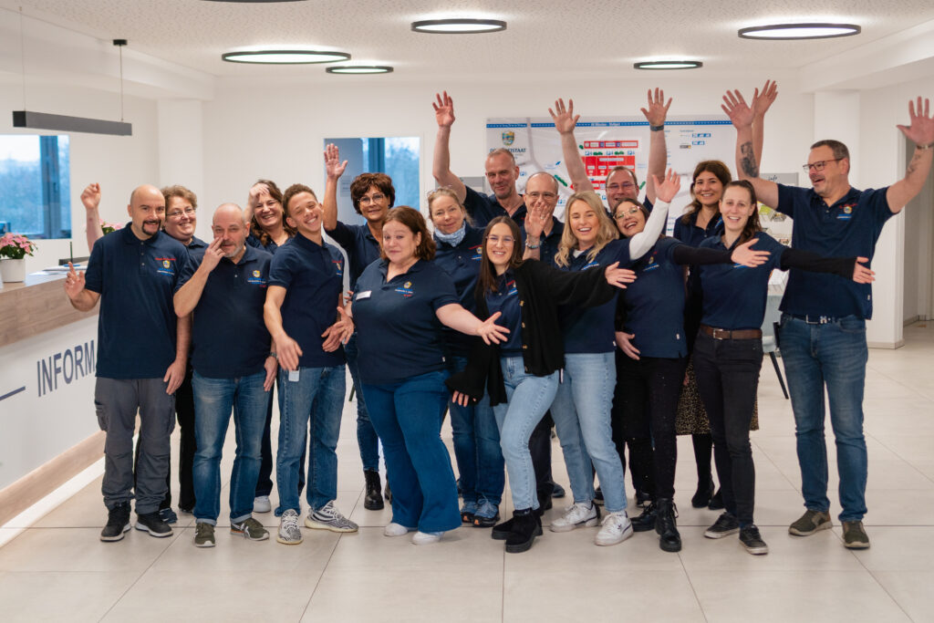 Gruppenfoto Freistaat MEGA STORE Campingshop